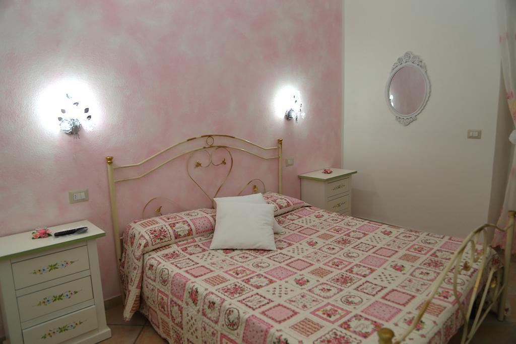 B&B Le Rose Olbia Værelse billede